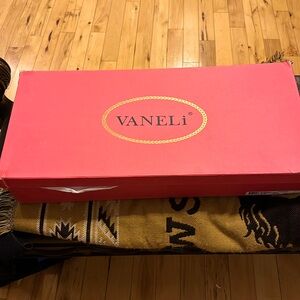 Vaneli Vanina Black Suede Size 10 women’s